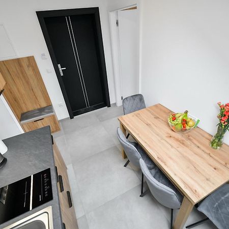 Sloneczne Wzgorze Zator Apartment Exterior photo